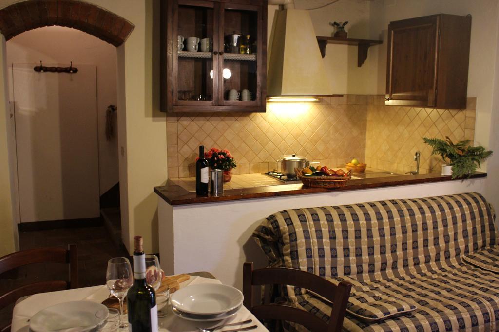Borgo Santinovo Villa กอลเลวัลเดลซา ภายนอก รูปภาพ