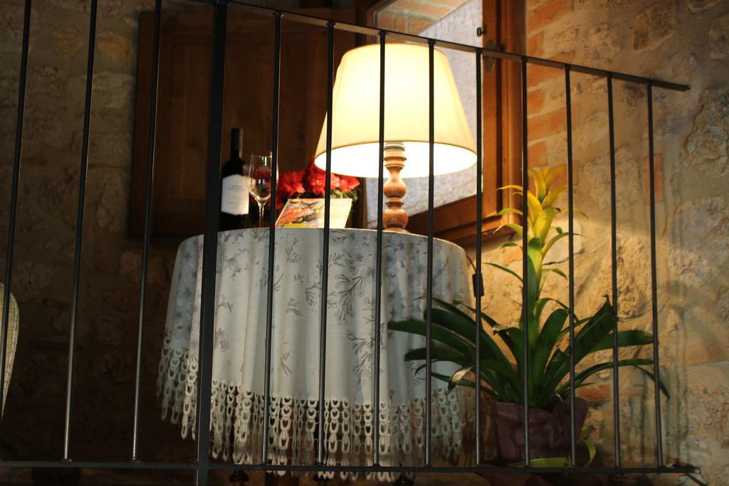 Borgo Santinovo Villa กอลเลวัลเดลซา ภายนอก รูปภาพ